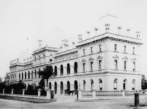 The new Parliament House in George Street is used for the first time.