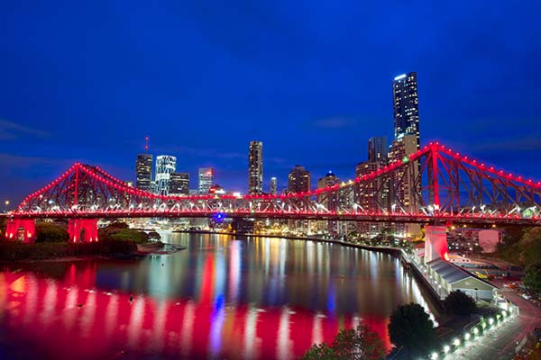 The Governor in Council officially names maroon as Queensland's State colour.